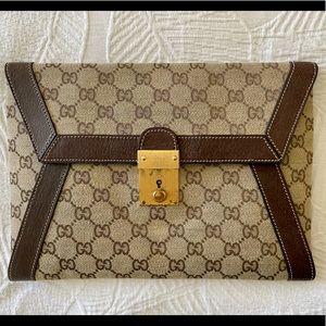 🚫SOLD🚫Authentic Vintage Gucci Leather & Canvas Clutch with Original Box!